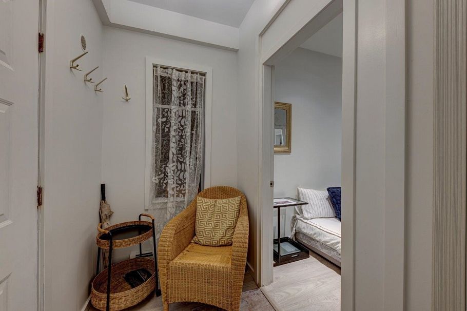 744 E 3rd Street North Vancouver, BC - 6
