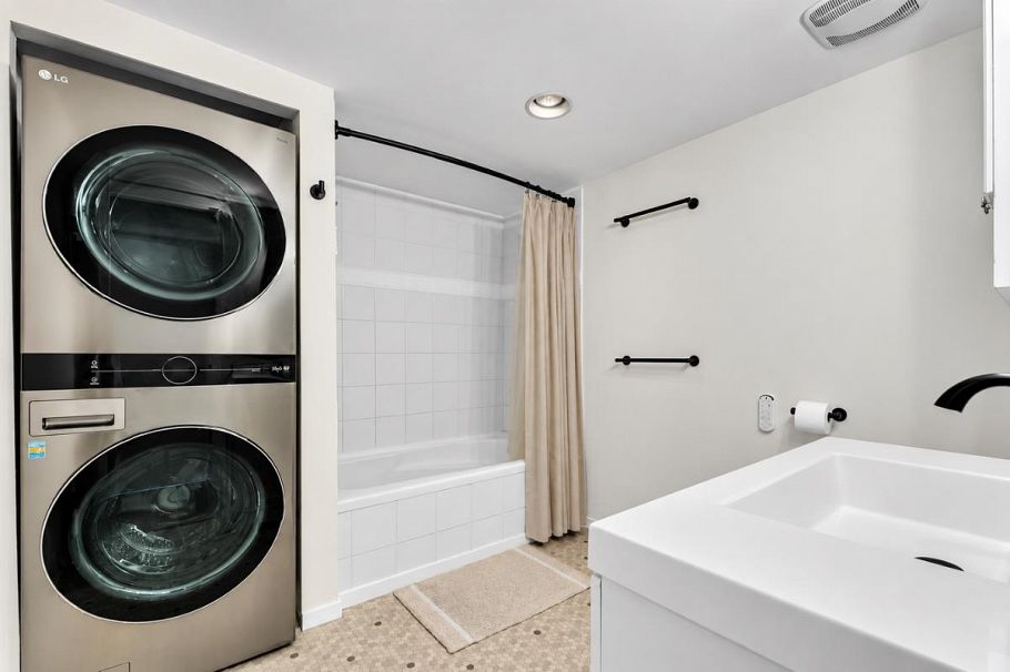 102 1935 W 1st Avenue Vancouver, BC - 17