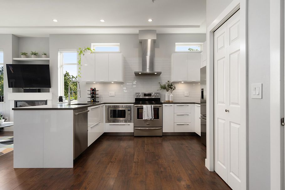 1382 E 17th Avenue Vancouver, BC - 23