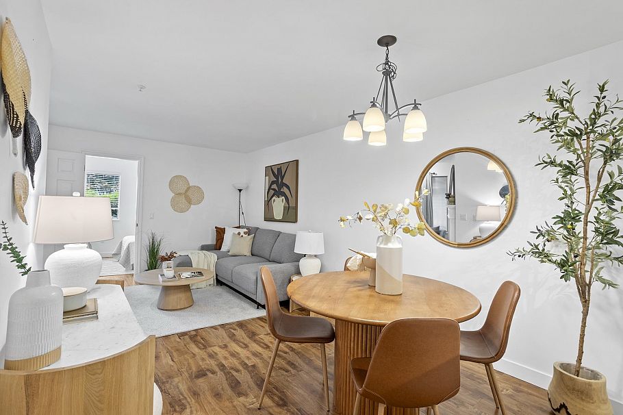 104 688 E 16th Avenue Vancouver, BC - 7