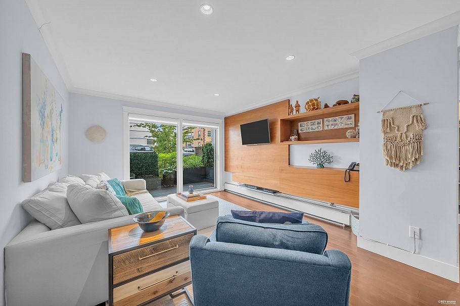 111 2040 Cornwall Avenue Vancouver, BC - 1