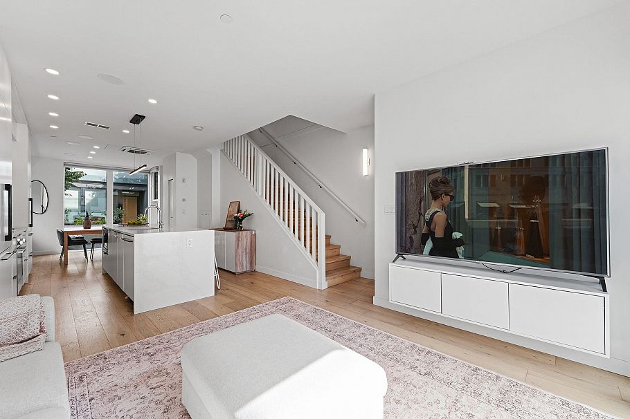125 649 E 3rd Street North Vancouver, BC - 13