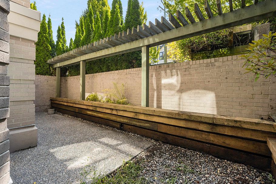 E106 628 W 12th Avenue Vancouver, BC - 30