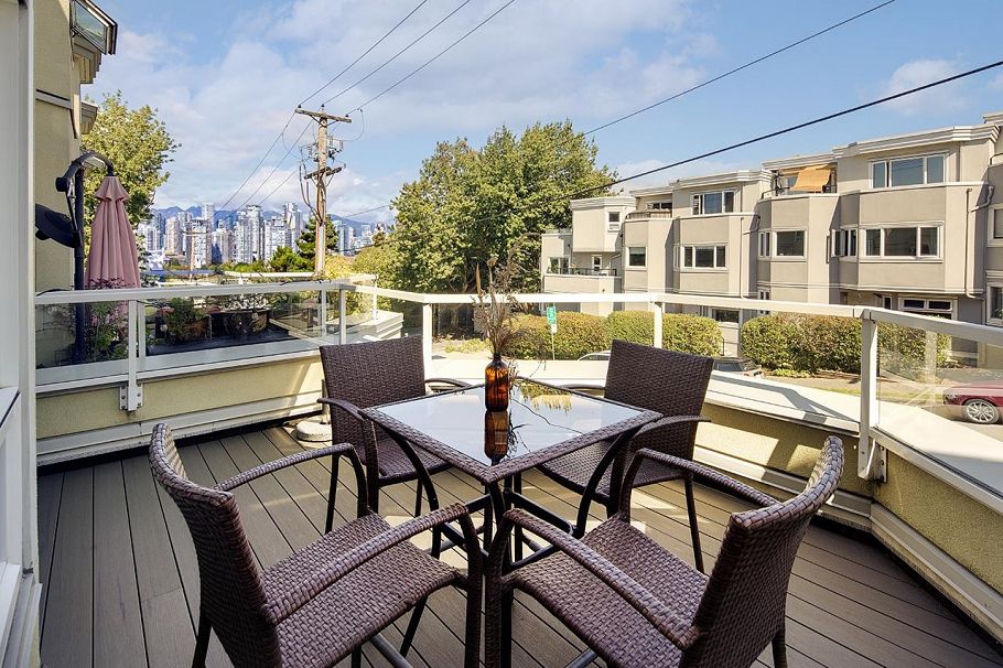 1210 W 7th Avenue Vancouver, BC - 1