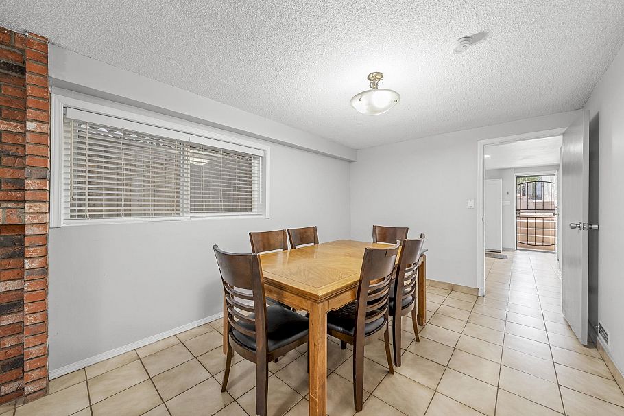 2634 Parker Street Vancouver, BC - 25