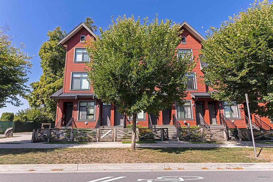 5835 Wales Street Vancouver, BC - 2