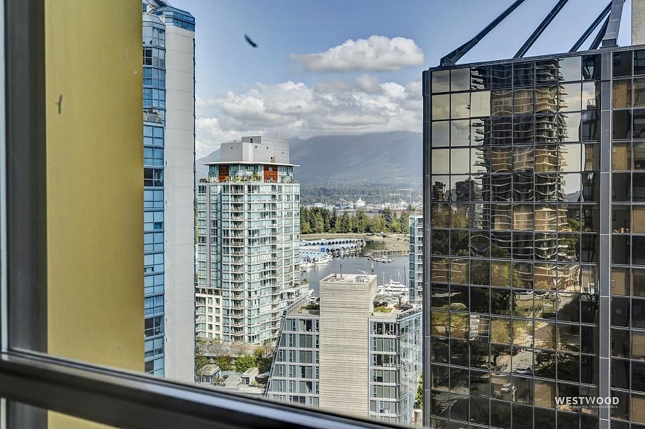 1708 1367 Alberni Street Vancouver, BC - 2