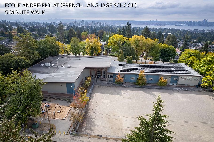 234 W St. James Road North Vancouver, BC - 27