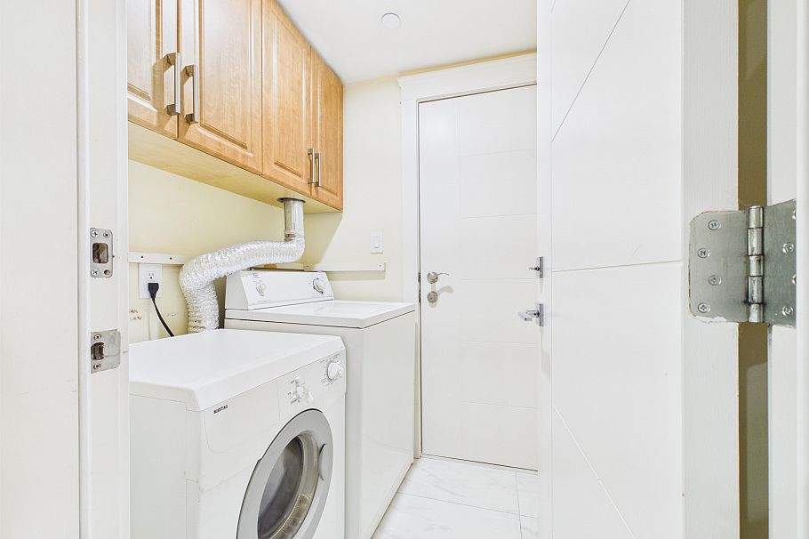 426 E 63 Avenue Vancouver, BC - 7