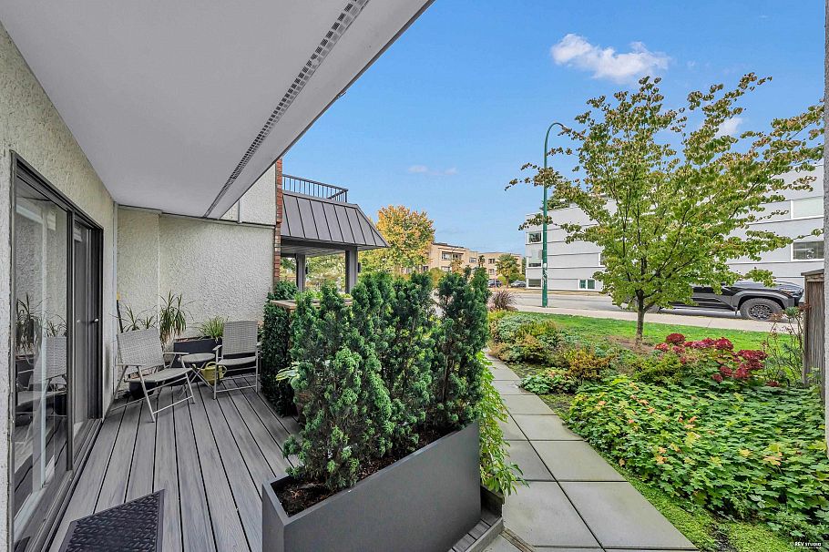 111 2040 Cornwall Avenue Vancouver, BC - 17