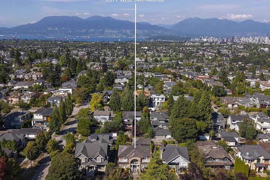 2677 W 34th Avenue Vancouver, BC - 37