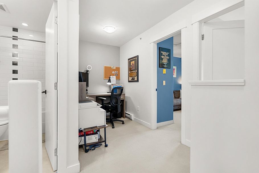 3 307 E 15th Street North Vancouver, BC - 28
