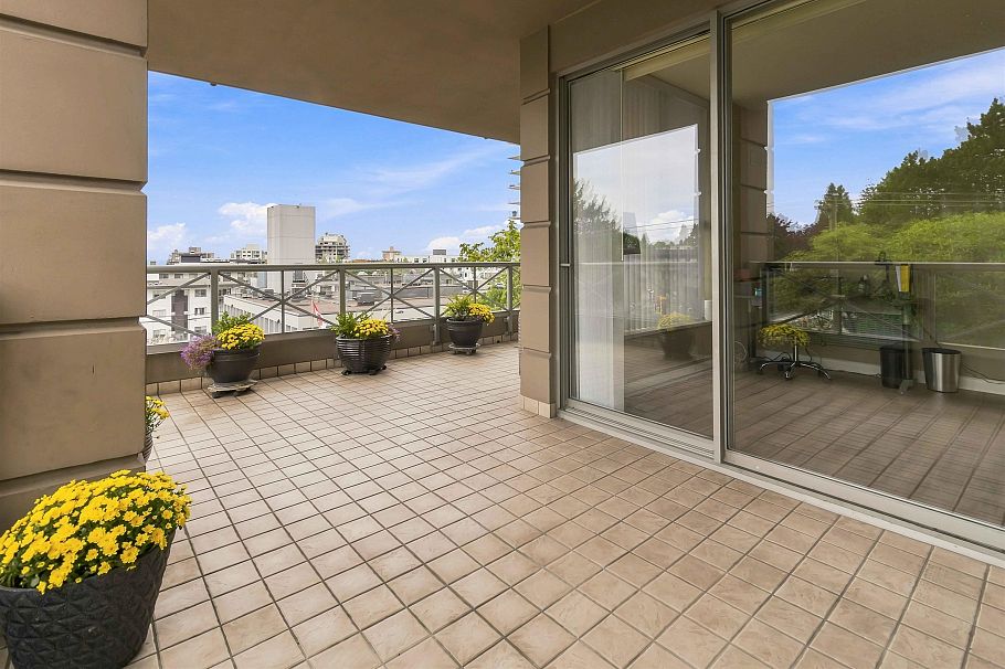 405 160 E 13th Street North Vancouver, BC - 21