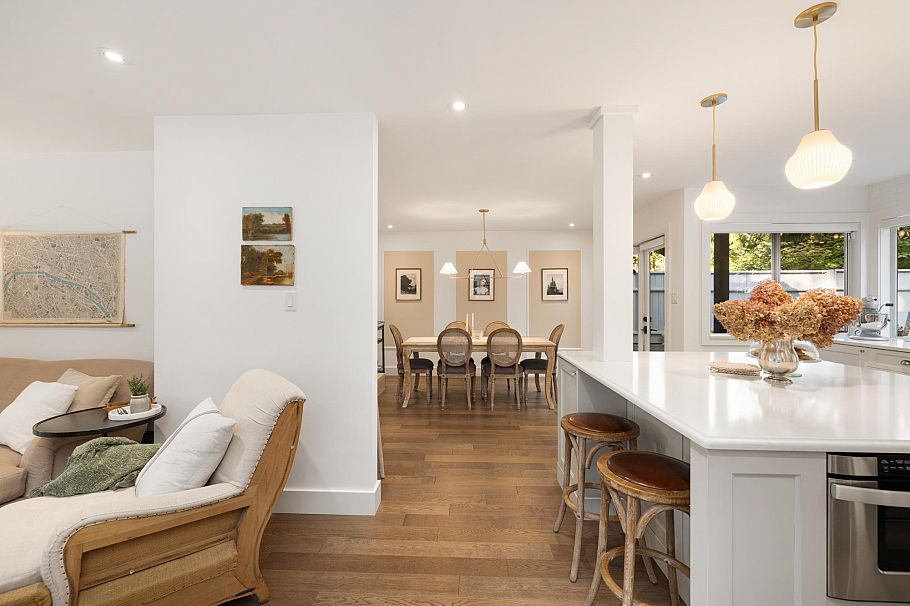 3558 Everglade Place North Vancouver, BC - 14