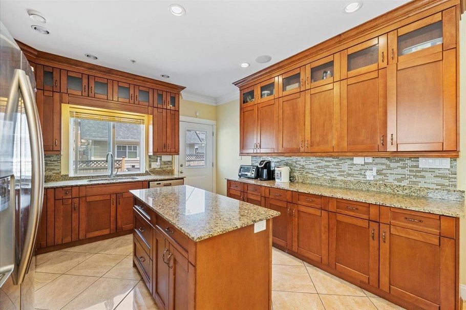 1185 E 62nd Avenue Vancouver, BC - 8