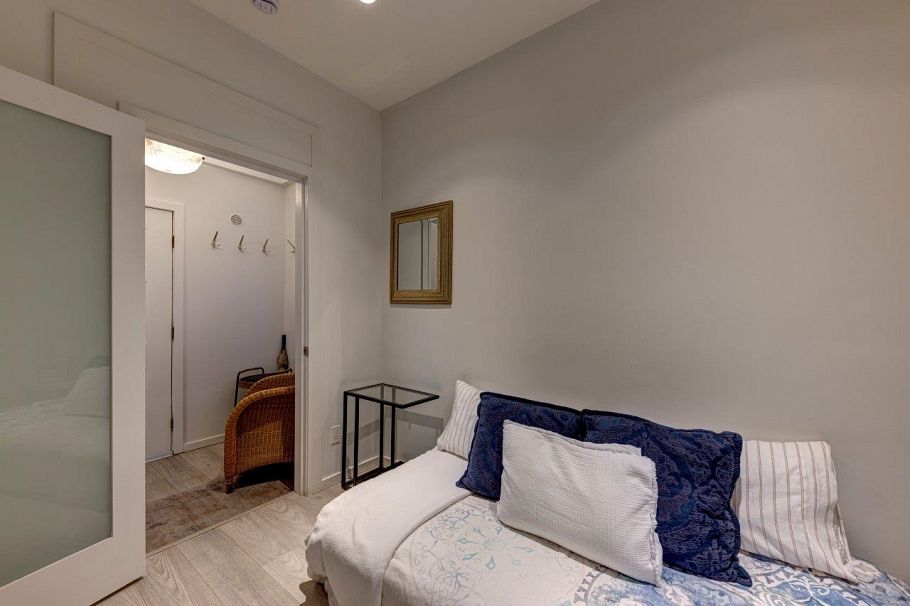 744 E 3rd Street North Vancouver, BC - 8