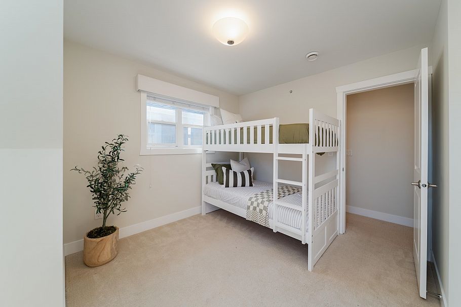 1479 East 20th Avenue Vancouver, BC - 31