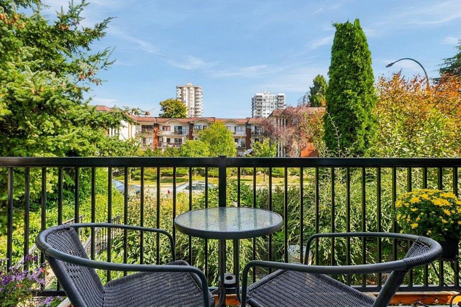 6 137 E 5th Street North Vancouver, BC - 17