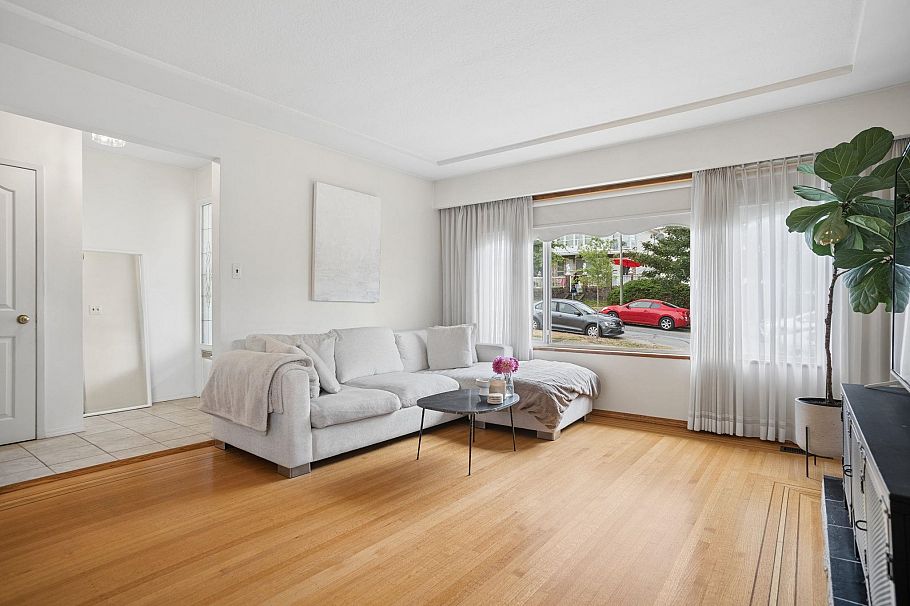 2780 E 8th Avenue Vancouver, BC - 14
