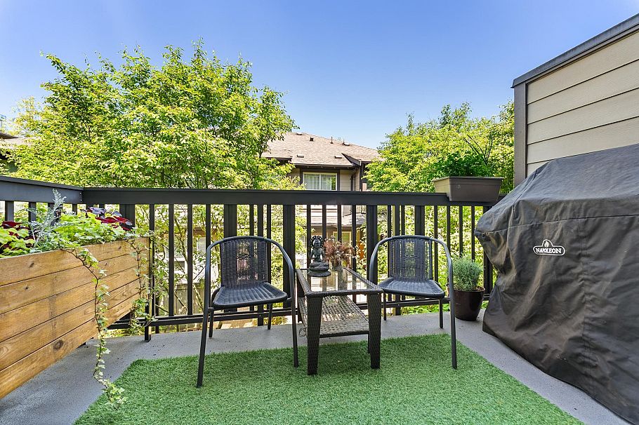 3 307 E 15th Street North Vancouver, BC - 20