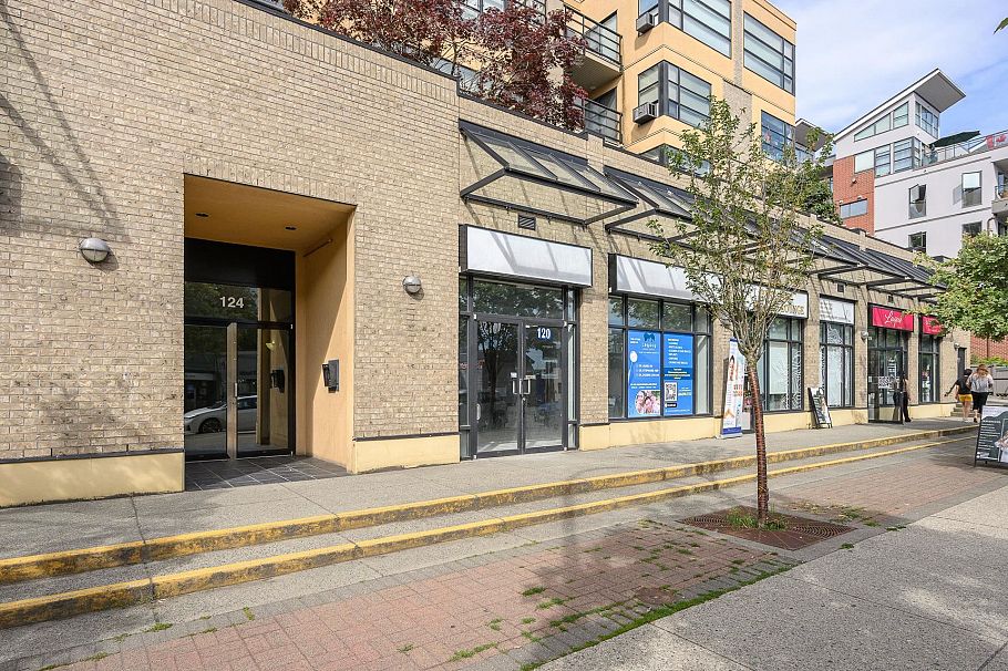 204 124 W 3rd Street North Vancouver, BC - 37