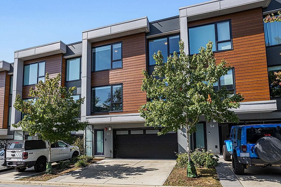 53 3597 Malsum Drive North Vancouver, BC - 2