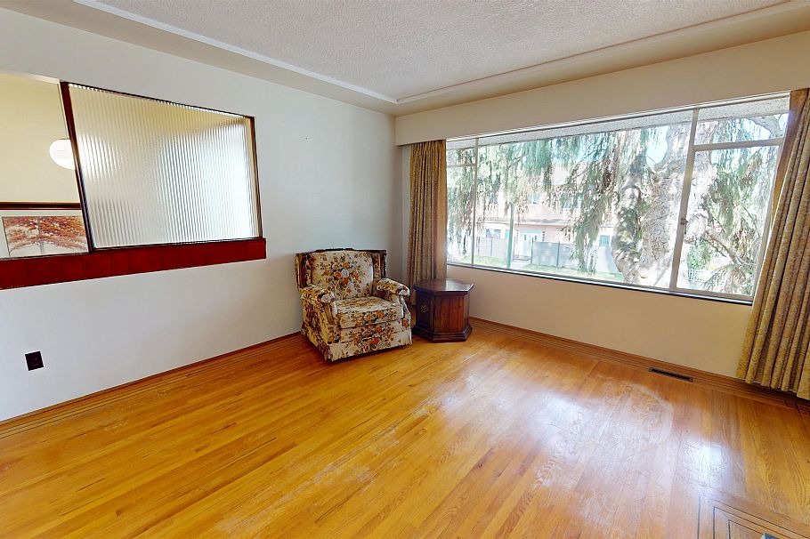 492 Aubrey Place Vancouver, BC - 6