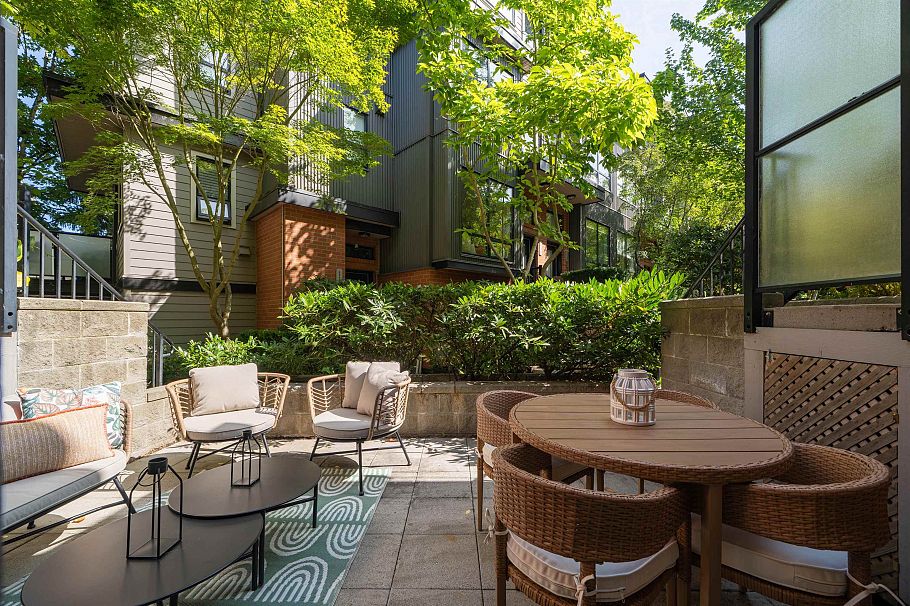 1835 Stainsbury Avenue Vancouver, BC - 17