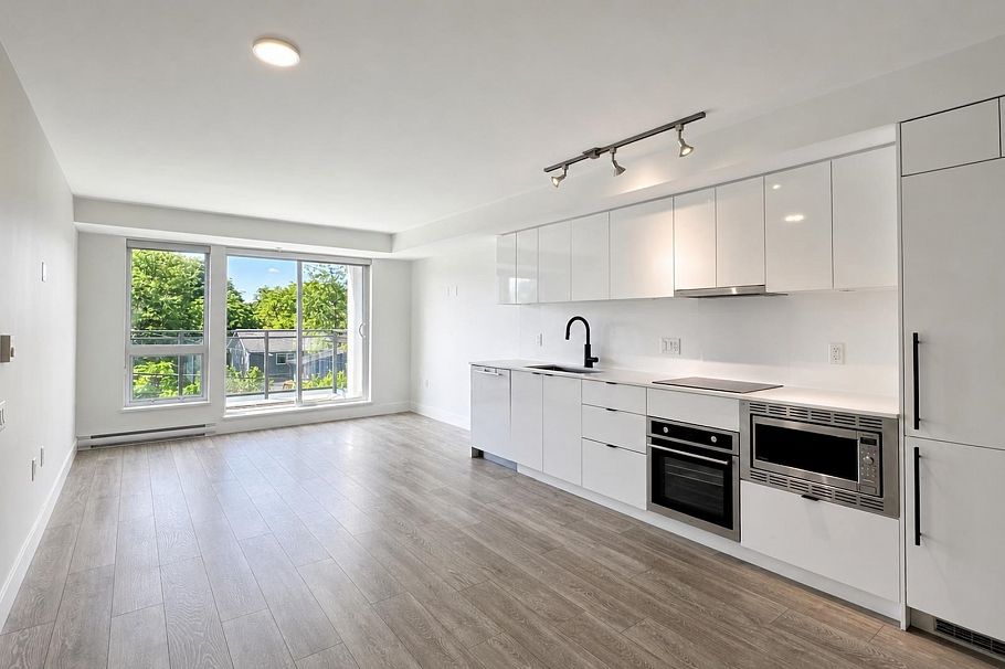 308 630 E Broadway Vancouver, BC - 9