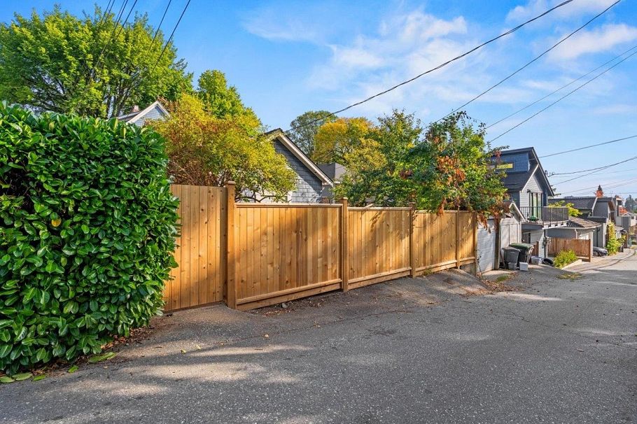 308 E 23rd Avenue Vancouver, BC - 37