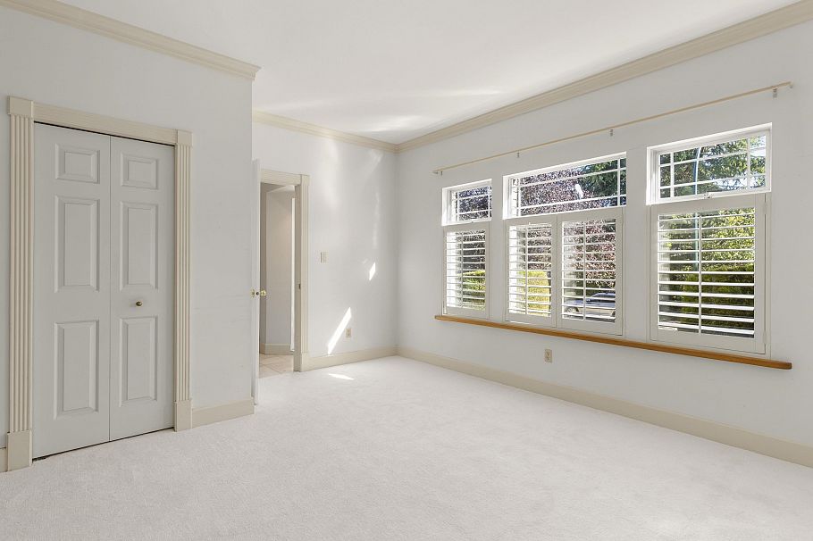 2677 W 34th Avenue Vancouver, BC - 18