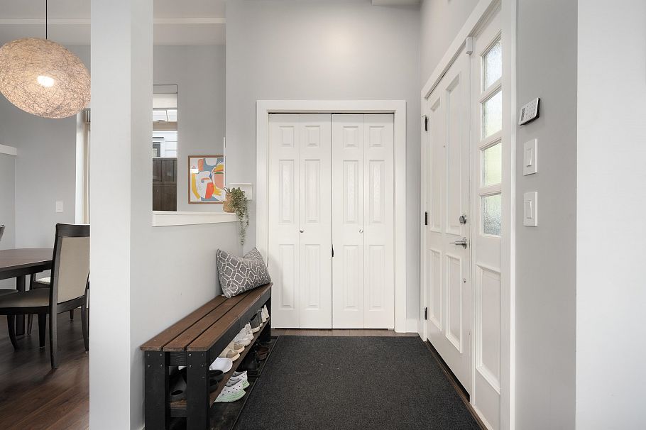 1382 E 17th Avenue Vancouver, BC - 33