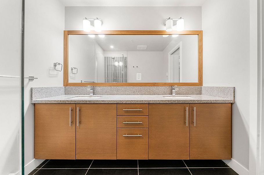 205 3294 Mt Seymour Parkway North Vancouver, BC - 24