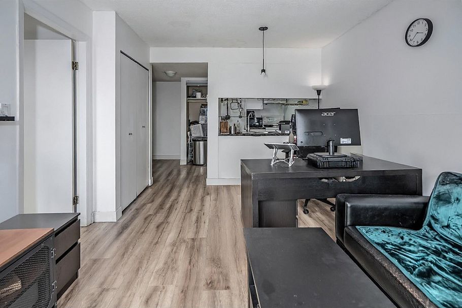 905 1188 Howe Street Vancouver, BC - 6