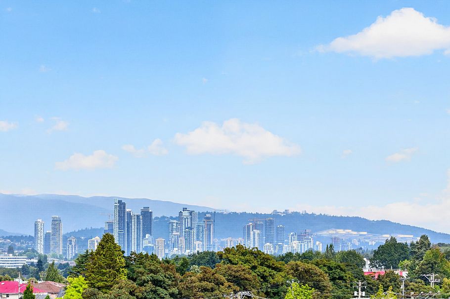 609 4028 Knight Street Vancouver, BC - 23