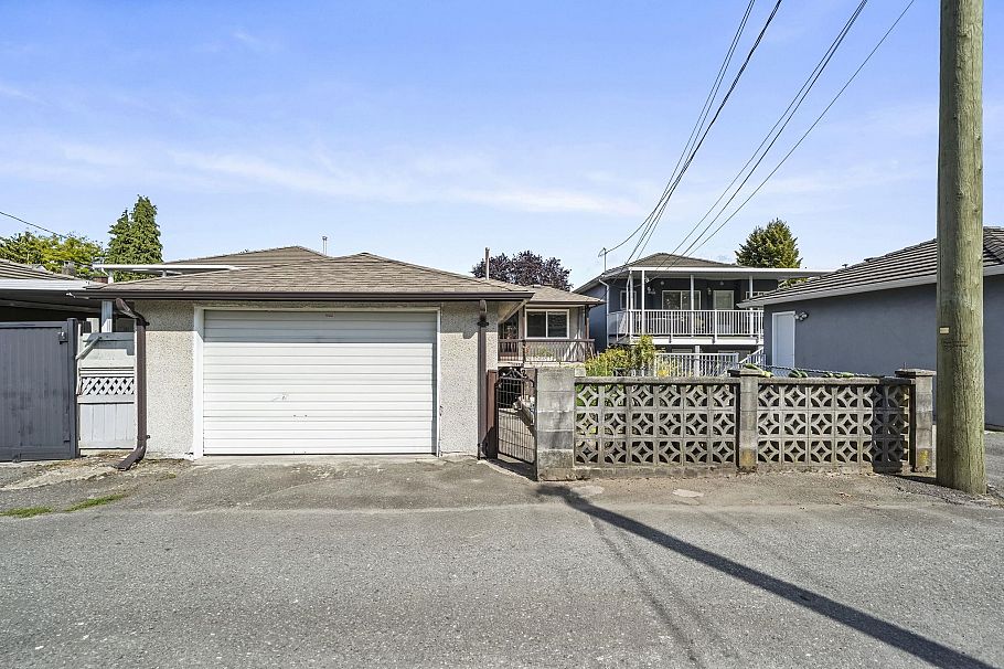 2634 Parker Street Vancouver, BC - 34