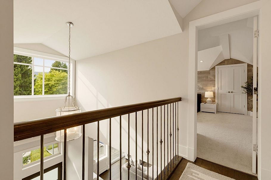 5008 Redonda Drive North Vancouver, BC - 23