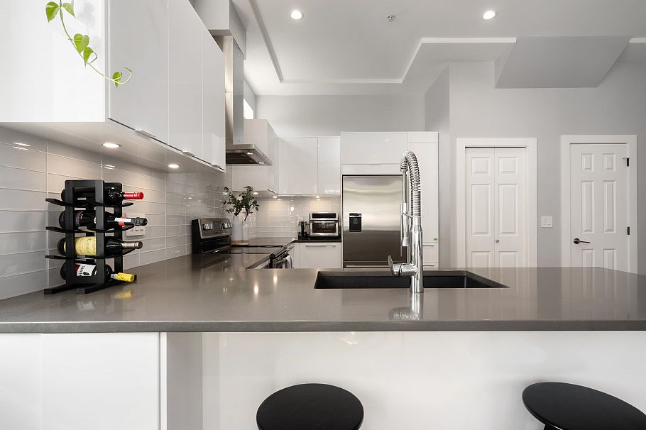 1382 E 17th Avenue Vancouver, BC - 28