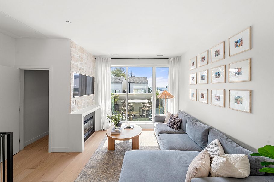 224 650 E 2nd Street North Vancouver, BC - 4