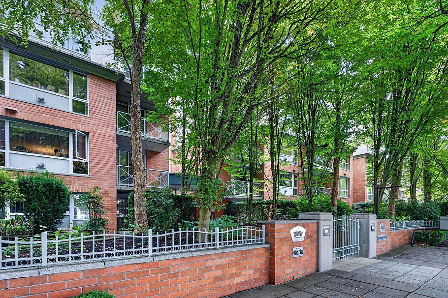 213 5770 Oak Street Vancouver, BC - 21