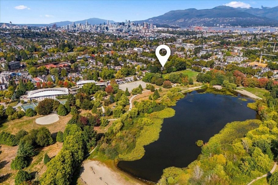 3008 Victoria Drive Vancouver, BC - 38