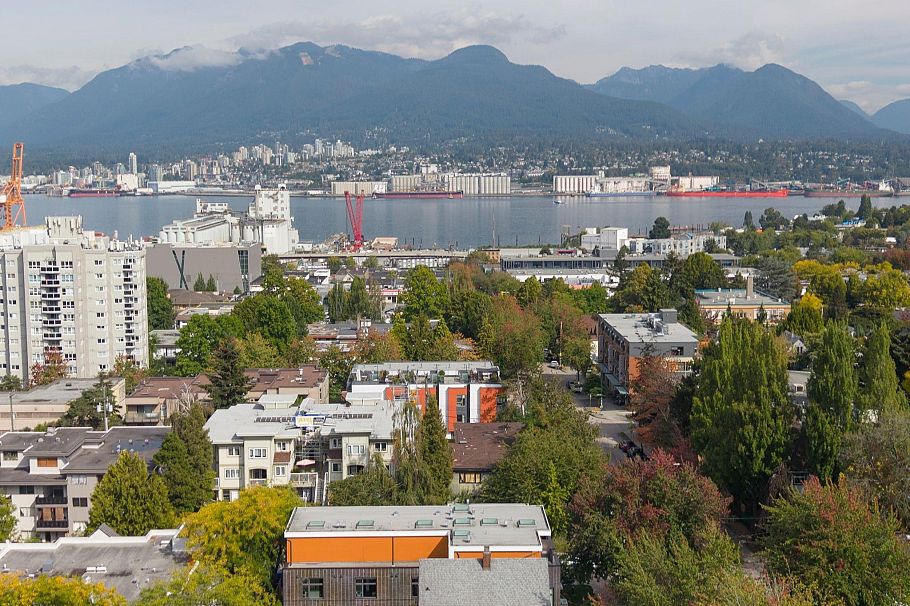 1880 E Georgia Street Vancouver, BC - 38