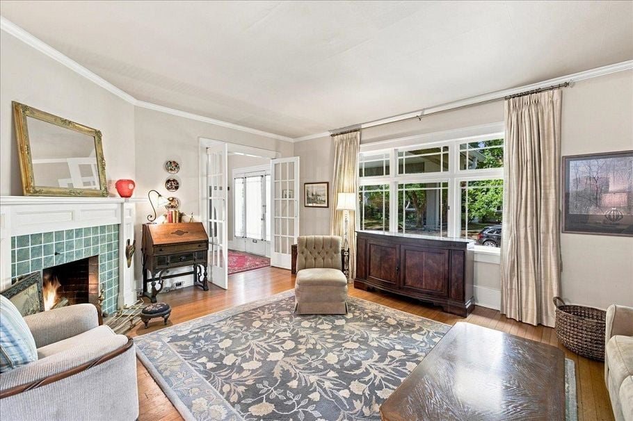 6048 Elm Street Vancouver, BC - 4