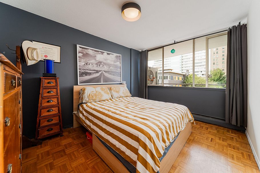 203 1850 Comox Street Vancouver, BC - 12