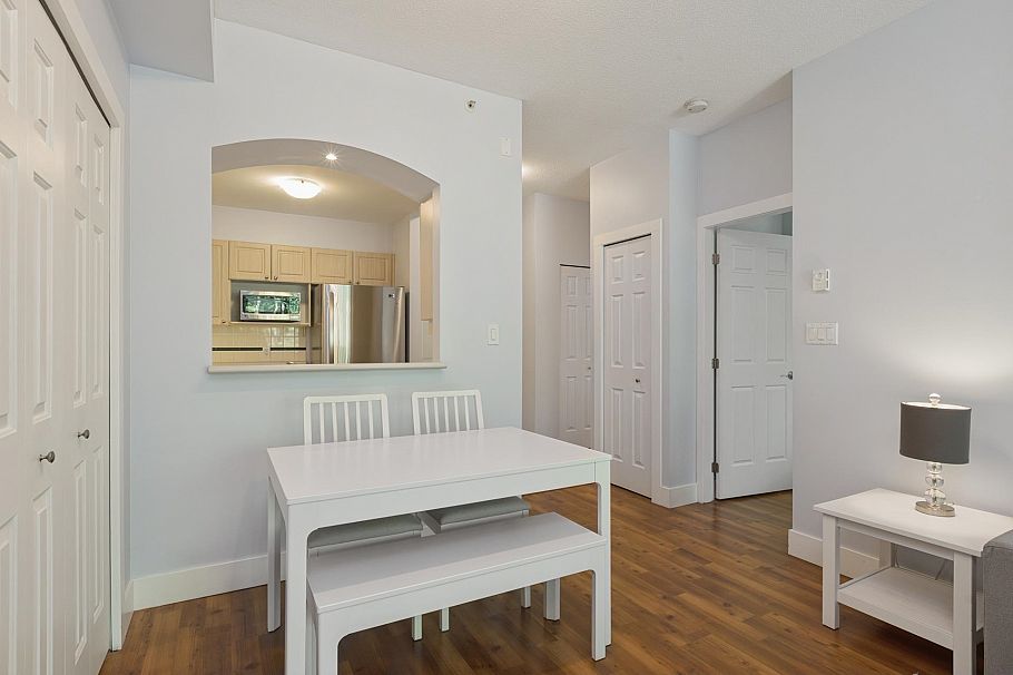 321 3600 Windcrest Drive North Vancouver, BC - 9