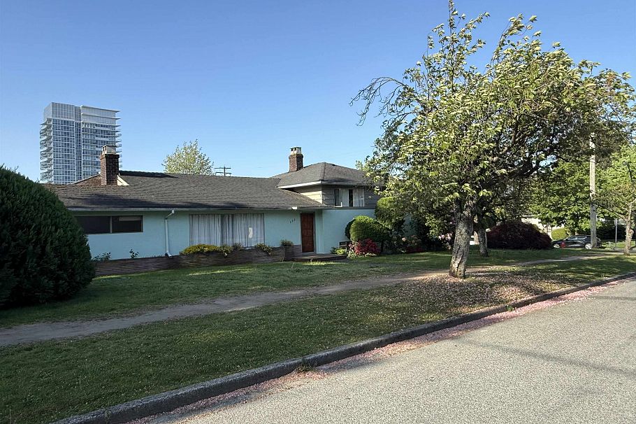 692 W 39th Avenue Vancouver, BC - 7