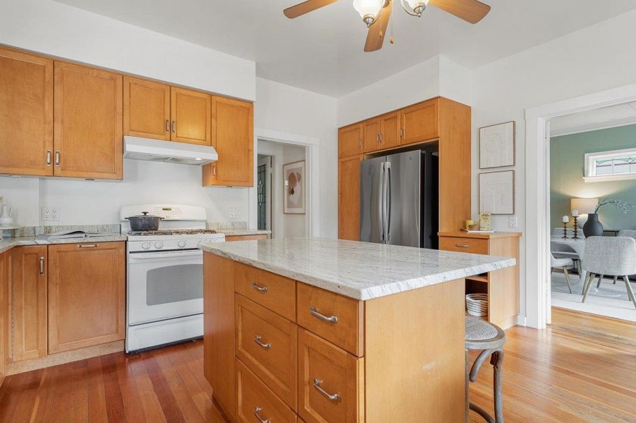308 E 23rd Avenue Vancouver, BC - 12