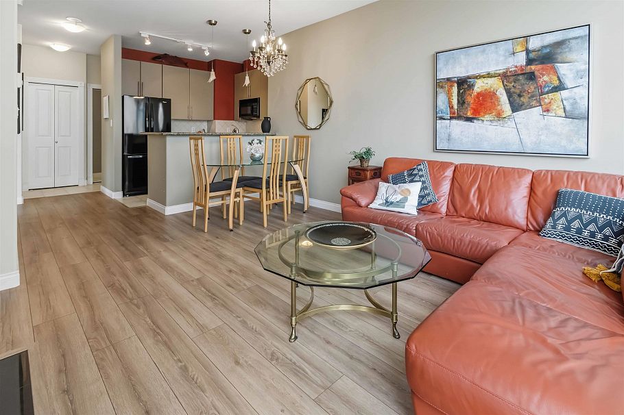 405 160 E 13th Street North Vancouver, BC - 7
