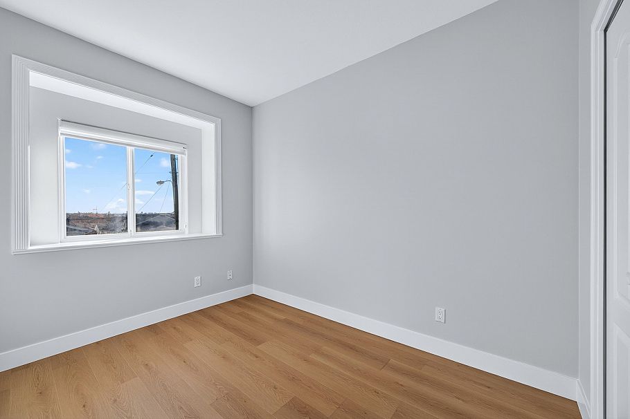 392 E 63rd Avenue Vancouver, BC - 17