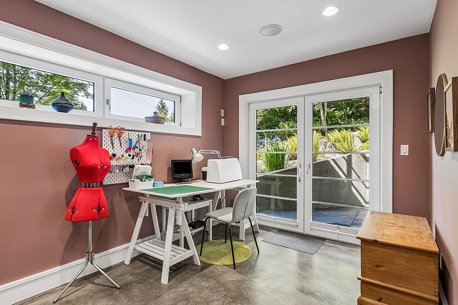 4041 Prospect Road North Vancouver, BC - 34
